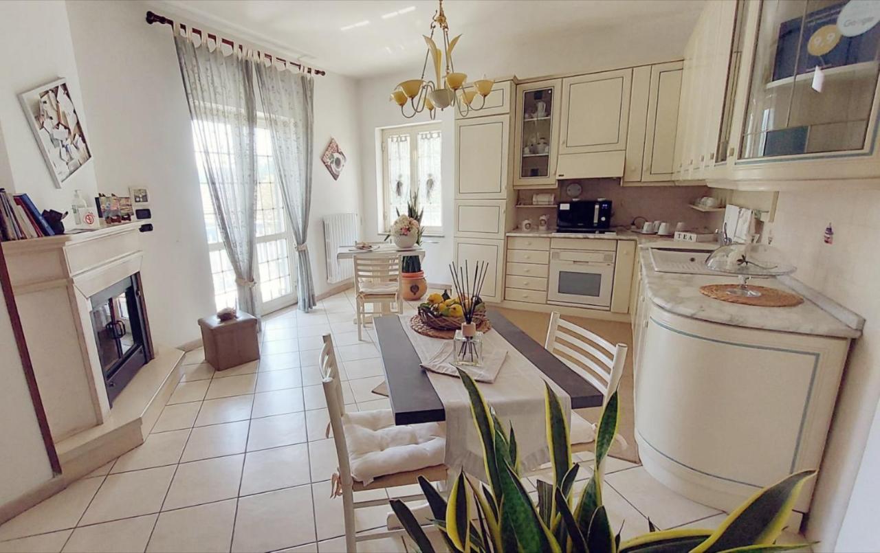 פומפיי B&B Maison Blanche מראה חיצוני תמונה