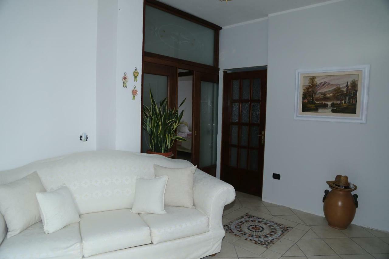 פומפיי B&B Maison Blanche מראה חיצוני תמונה